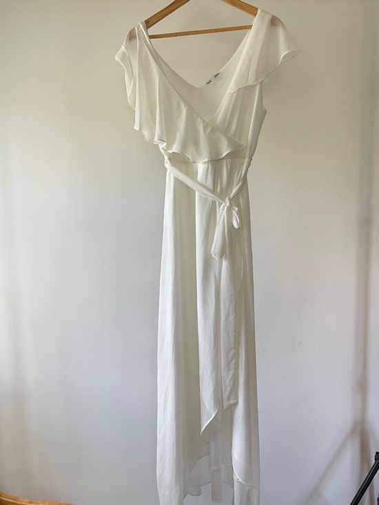 Baltic Born Dresses & Skirts - Baltic Born White Ruffled V‑Neck Maxi Dress Size XL